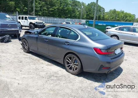 2021 BMW 330I z USA, uszkodzony, nr VIN 3MW5R1J03M8B92412